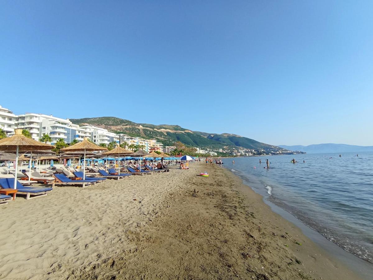 Trea Accomodations - Port Side Vlorë Buitenkant foto