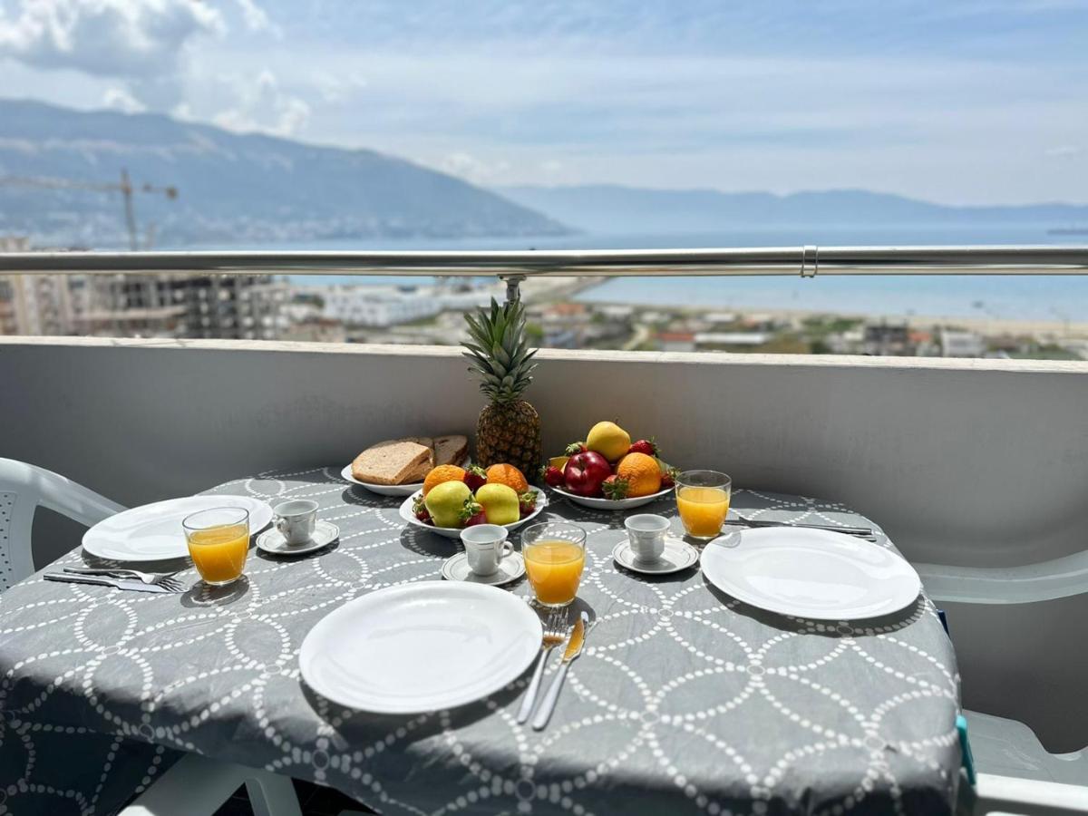 Trea Accomodations - Port Side Vlorë Buitenkant foto